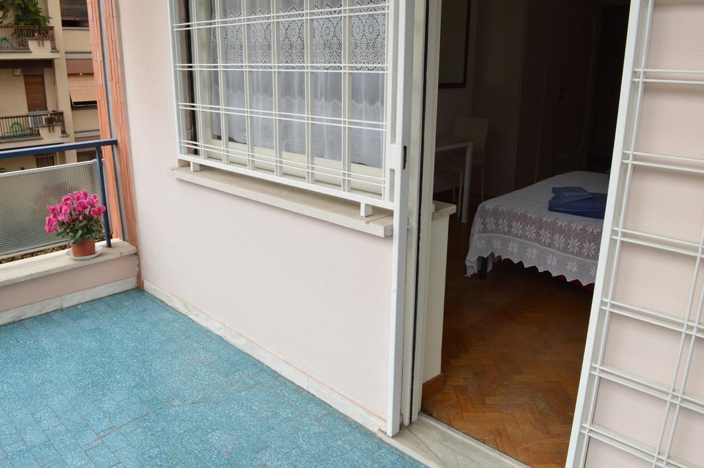 Adan Vatican Bed & Breakfast - Rome — Photos 3